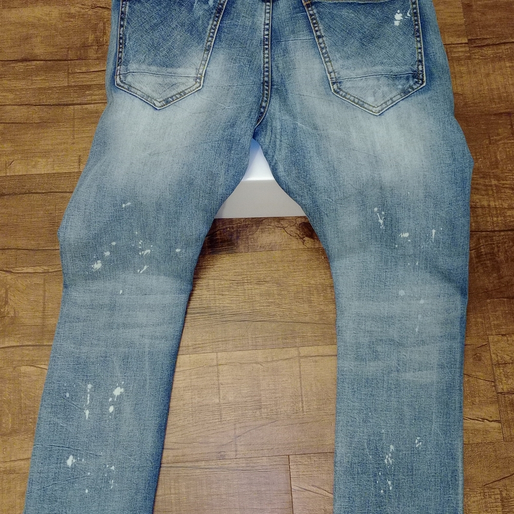 Jeans - Picture 3 of 3